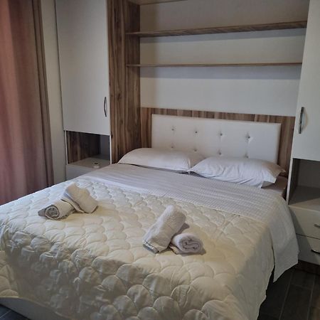 Vila Soleil Vlorë Exteriör bild