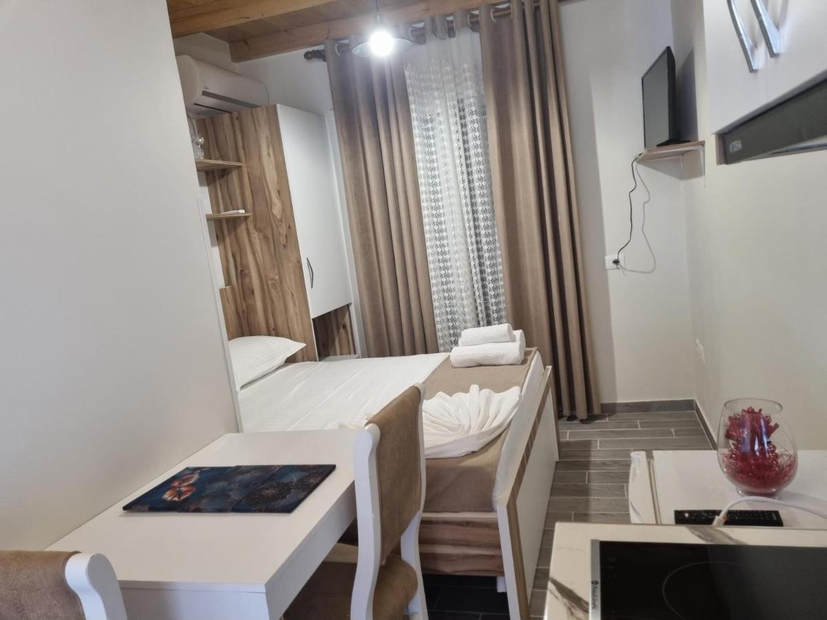 Vila Soleil Vlorë Exteriör bild