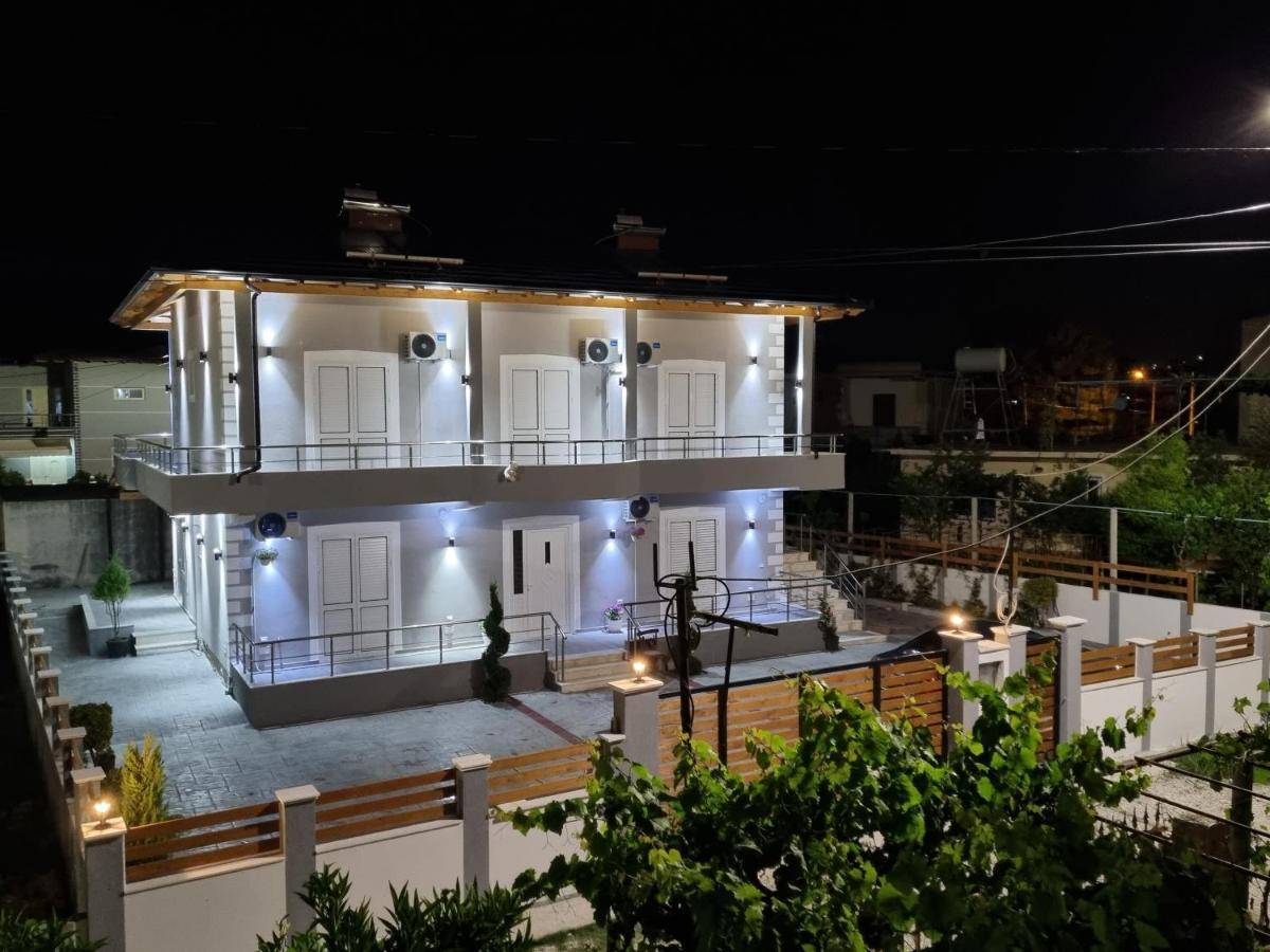 Vila Soleil Vlorë Exteriör bild