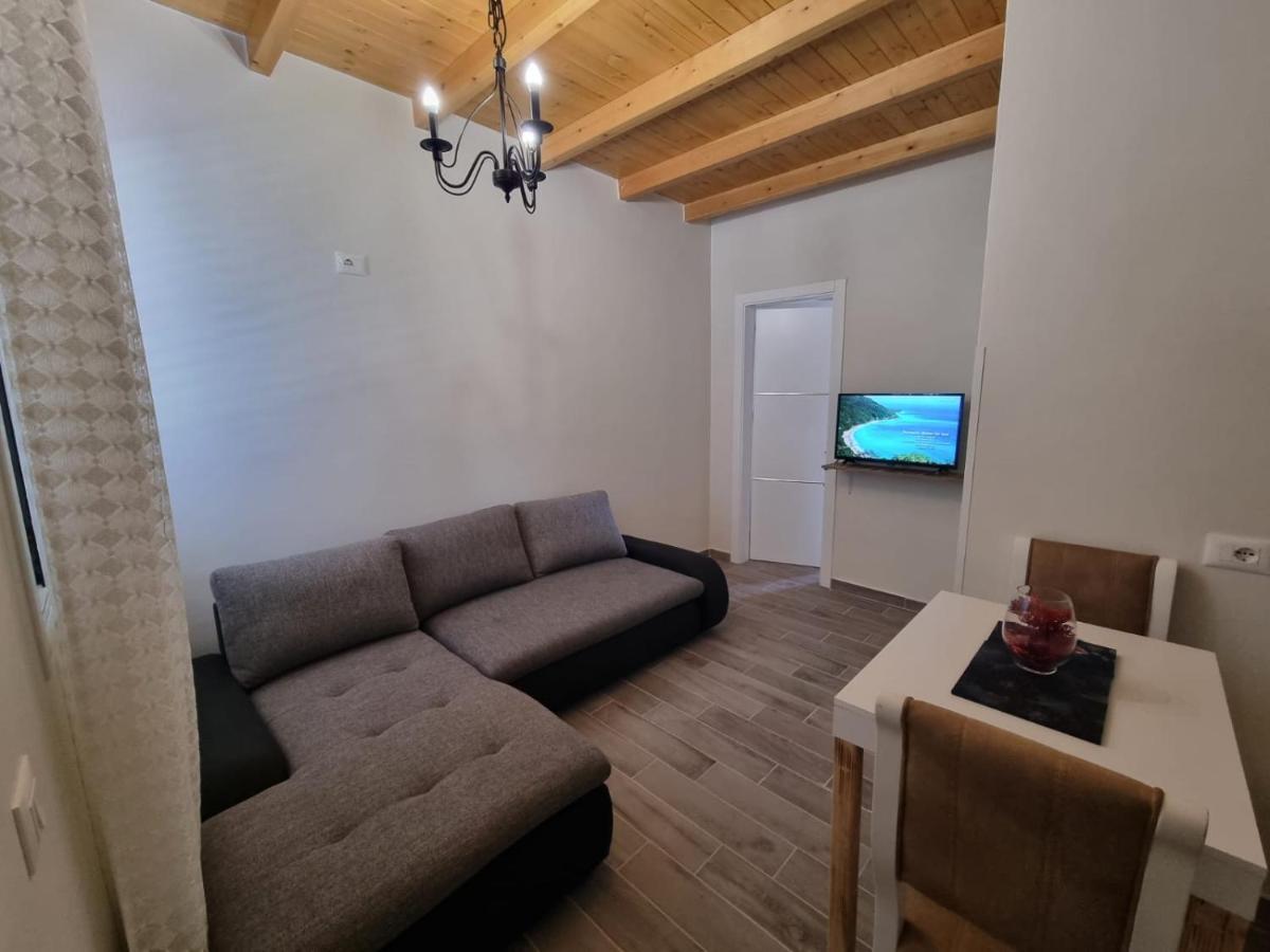 Vila Soleil Vlorë Exteriör bild