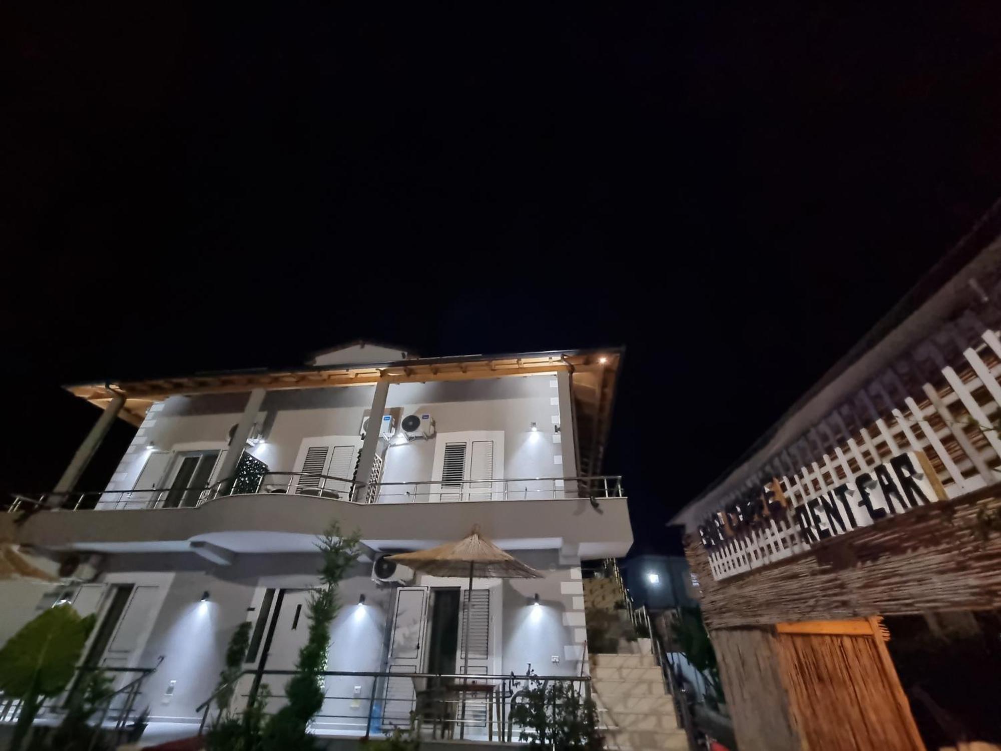 Vila Soleil Vlorë Exteriör bild