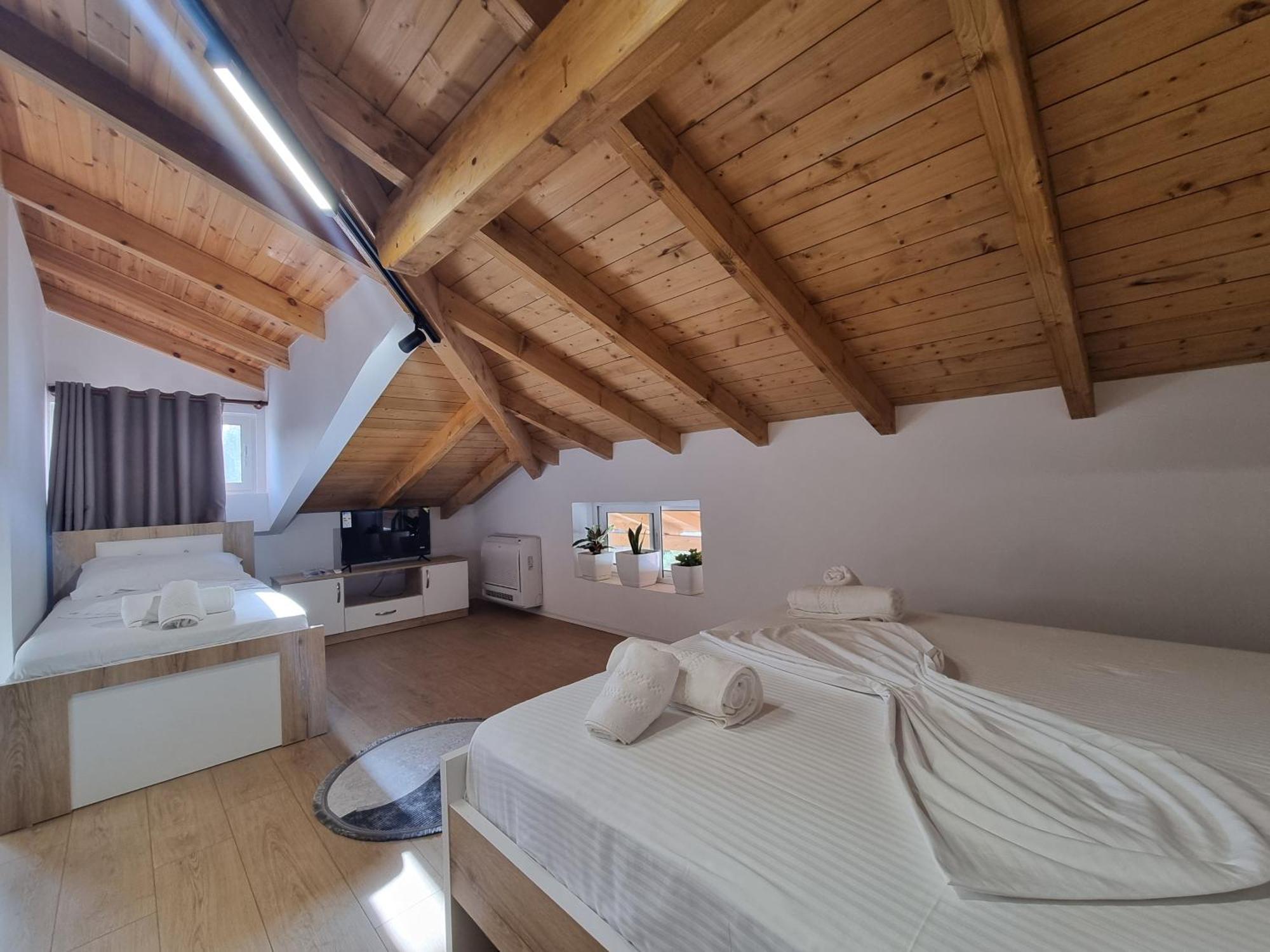 Vila Soleil Vlorë Exteriör bild