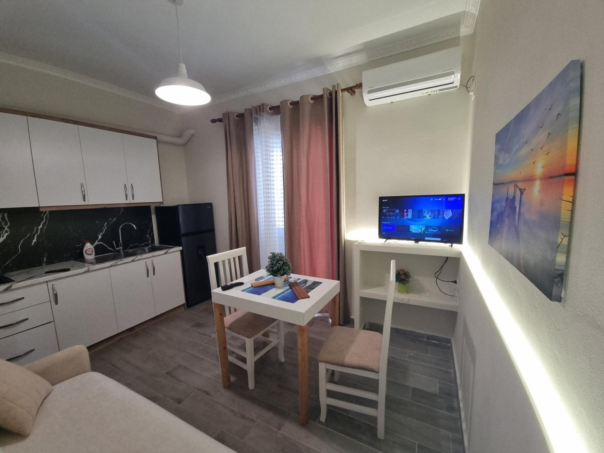 Vila Soleil Vlorë Exteriör bild