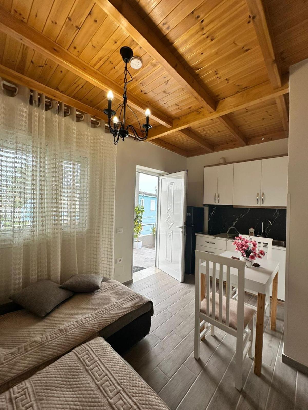Vila Soleil Vlorë Exteriör bild